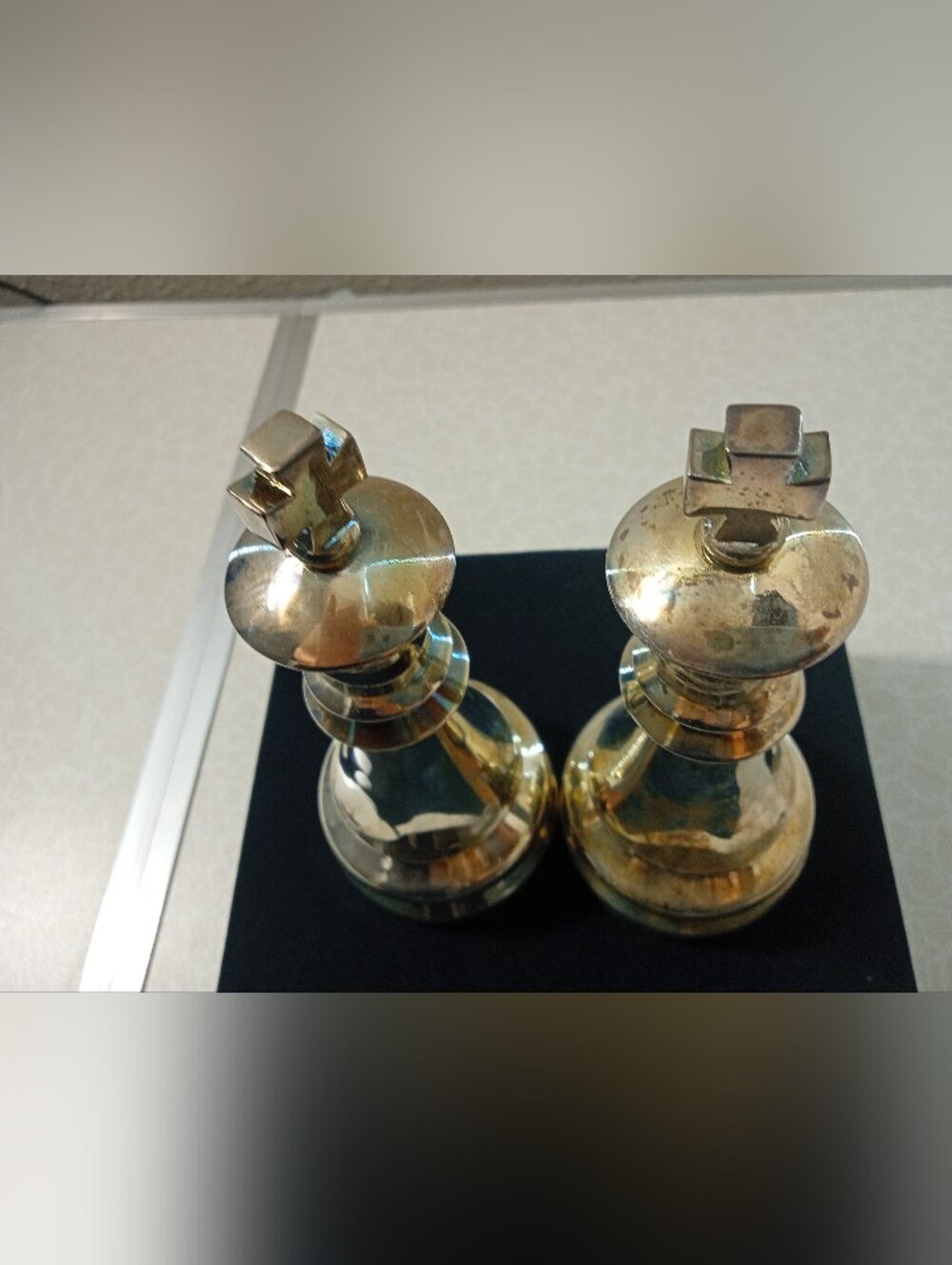 TOWLE Cross Salt & Pepper Sterling Silver Plated Shakers with Velvet Box - Picture 6 of 6